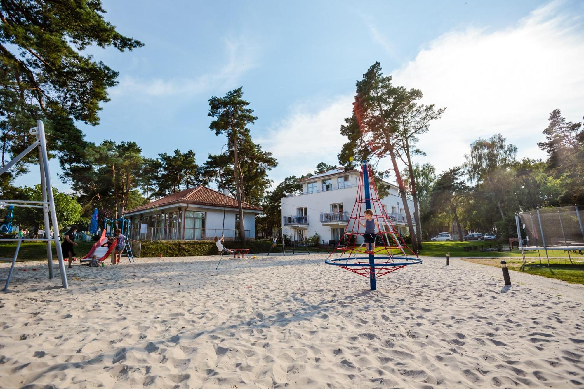 Apartamenty Za Rega Mrzeżyno Kültér fotó